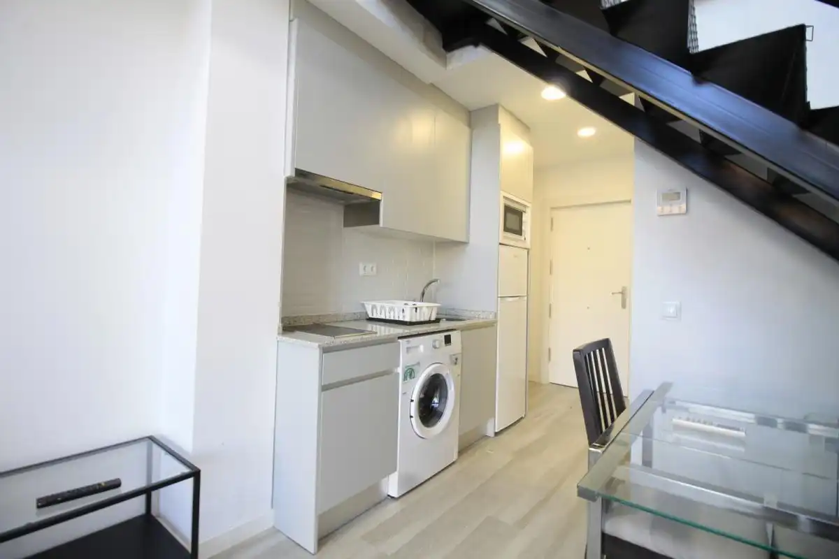 Study for rent in Almendrales