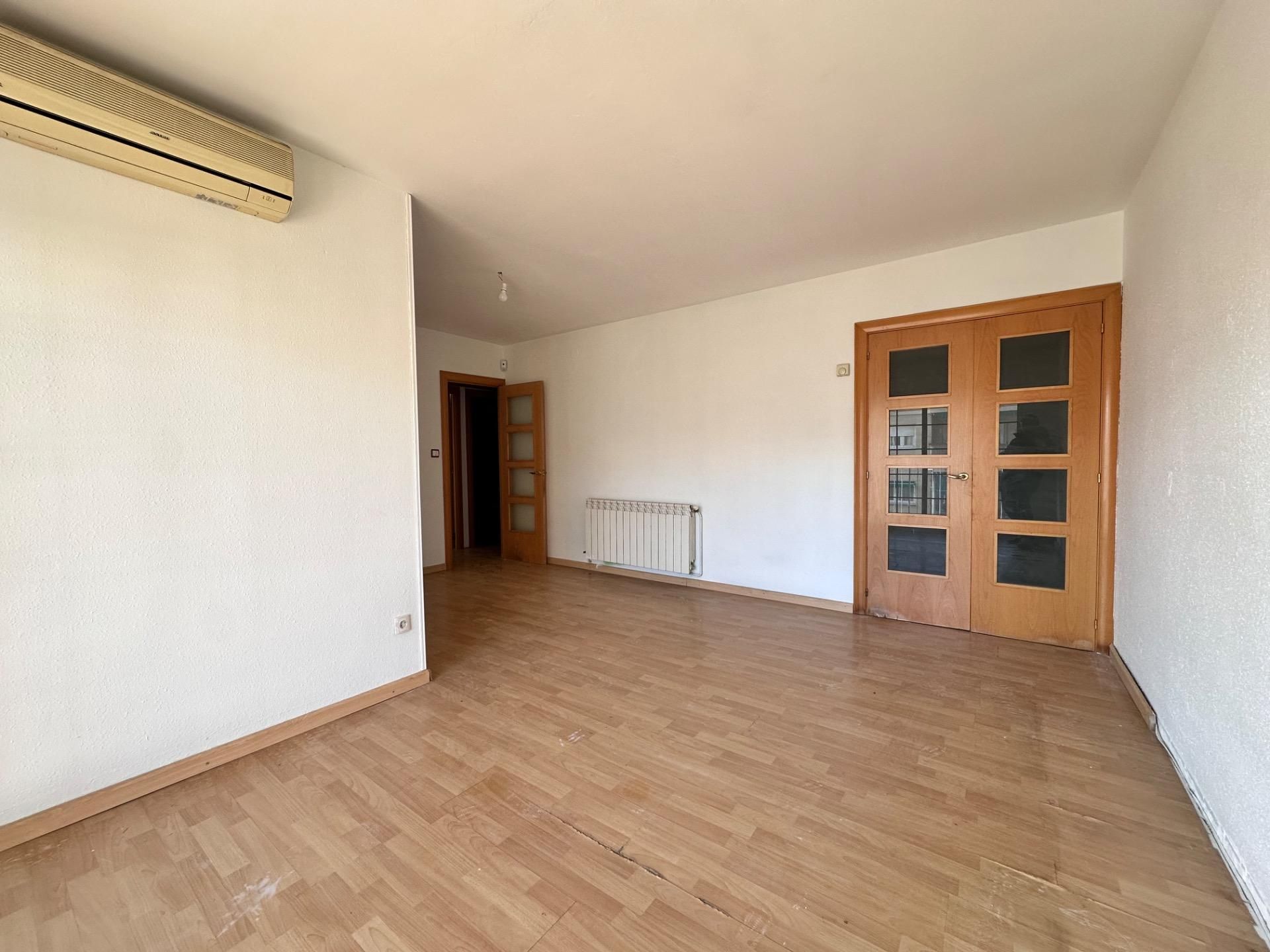 Flat for sale in Llevant