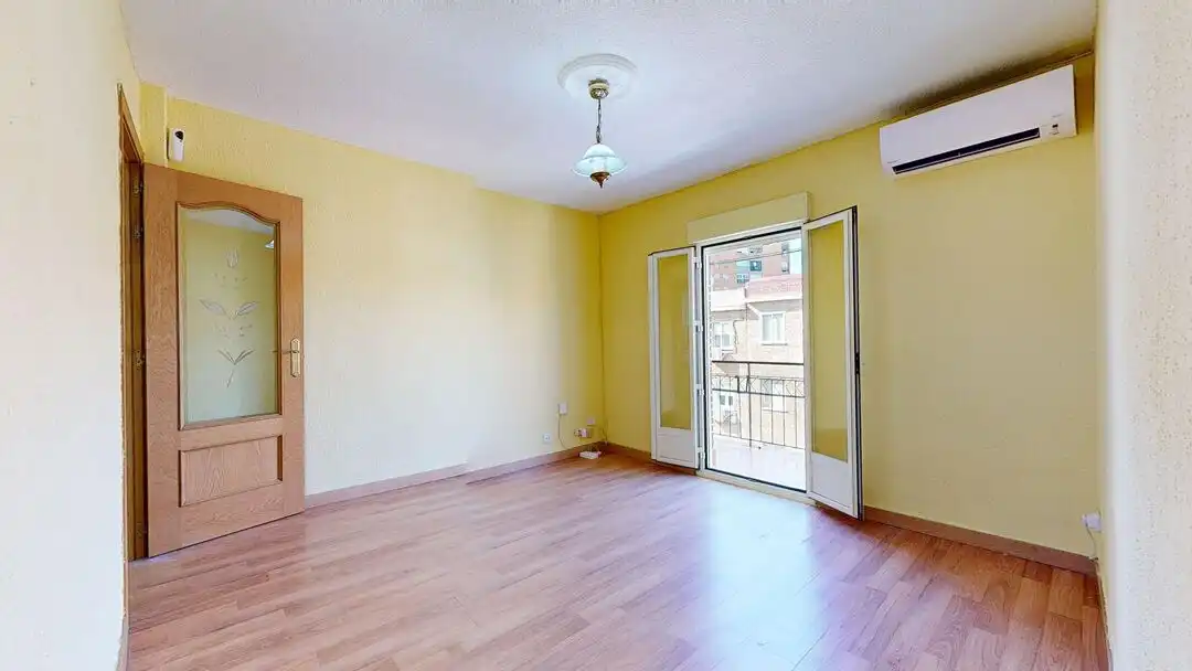 Habitación de Piso en venta en Madrid con Aire acondicionado, Calefacción y Terraza