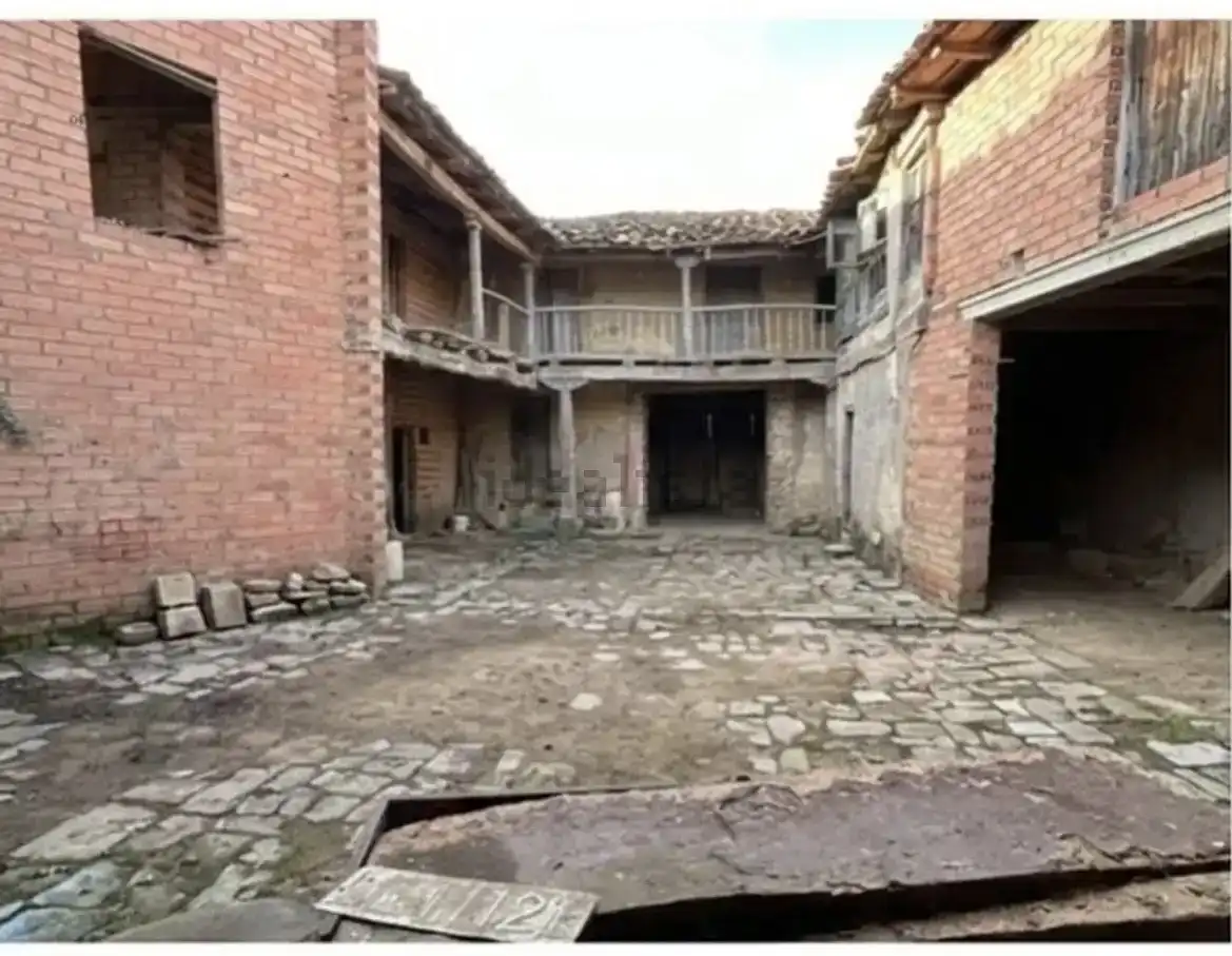 Vista exterior de Pis en venda en Valderrey amb Balcó