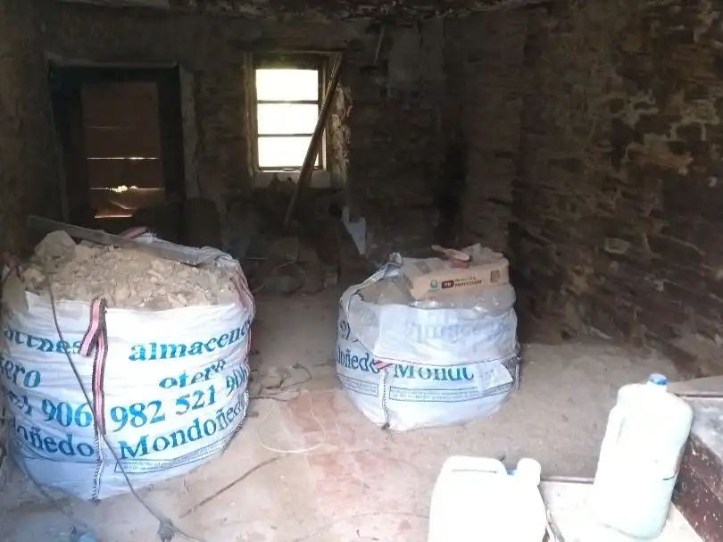 Casa aparellada en venda a Calle de los Castros 14, imagen 2