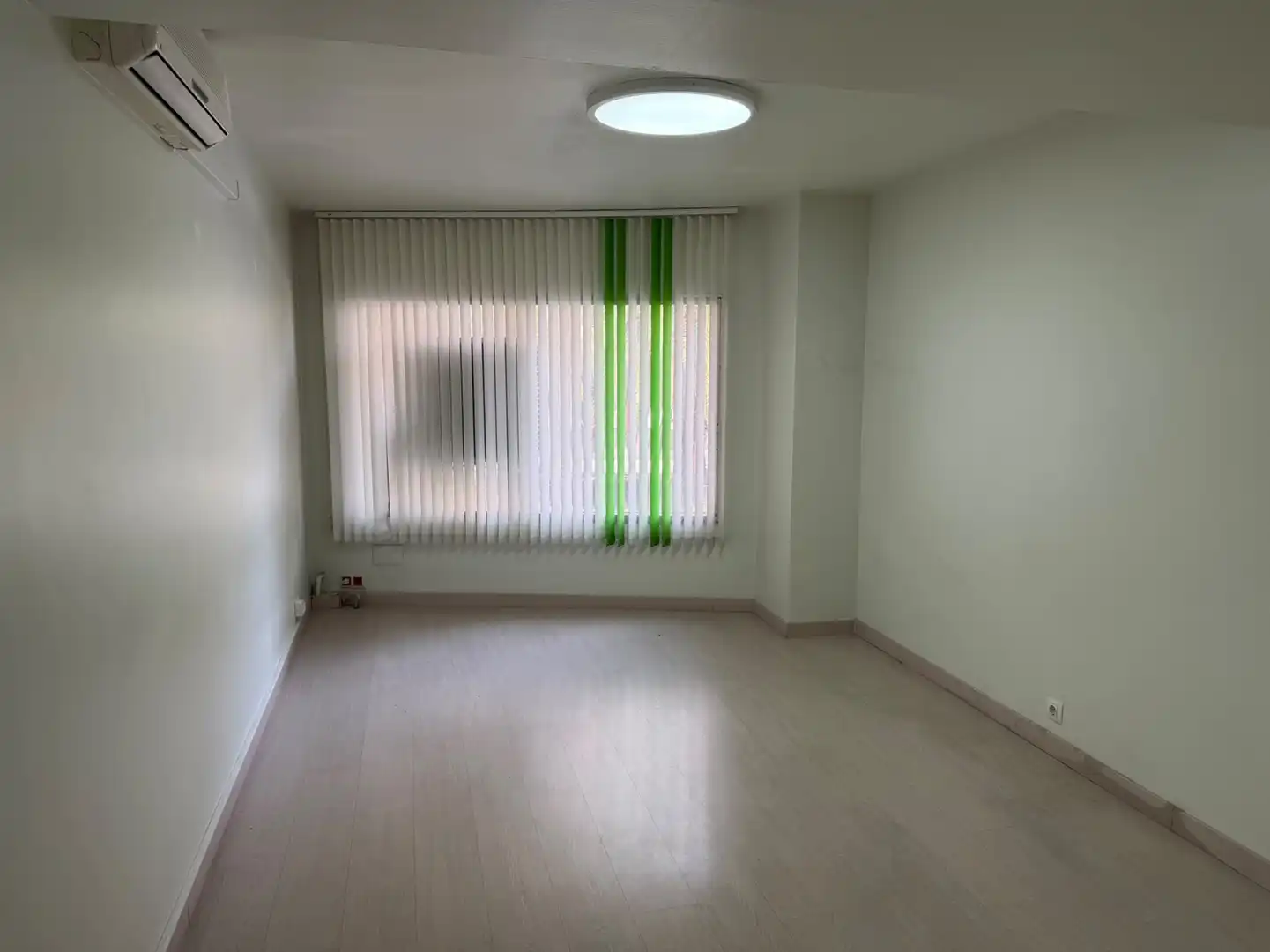 Büro zur Miete in  Logroño mit Heizung