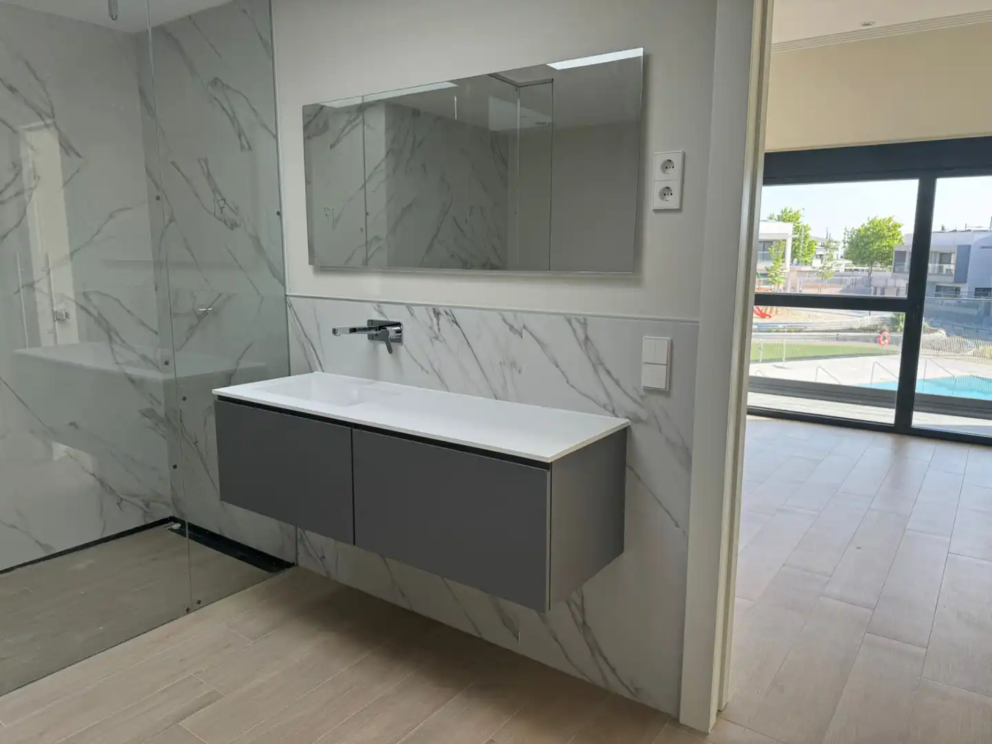 Baño de Casa adosada en venta en Boadilla del Monte con Aire acondicionado, Calefacción y Jardín privado