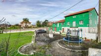 Vista exterior de Casa o xalet en venda en Camargo amb Balcó