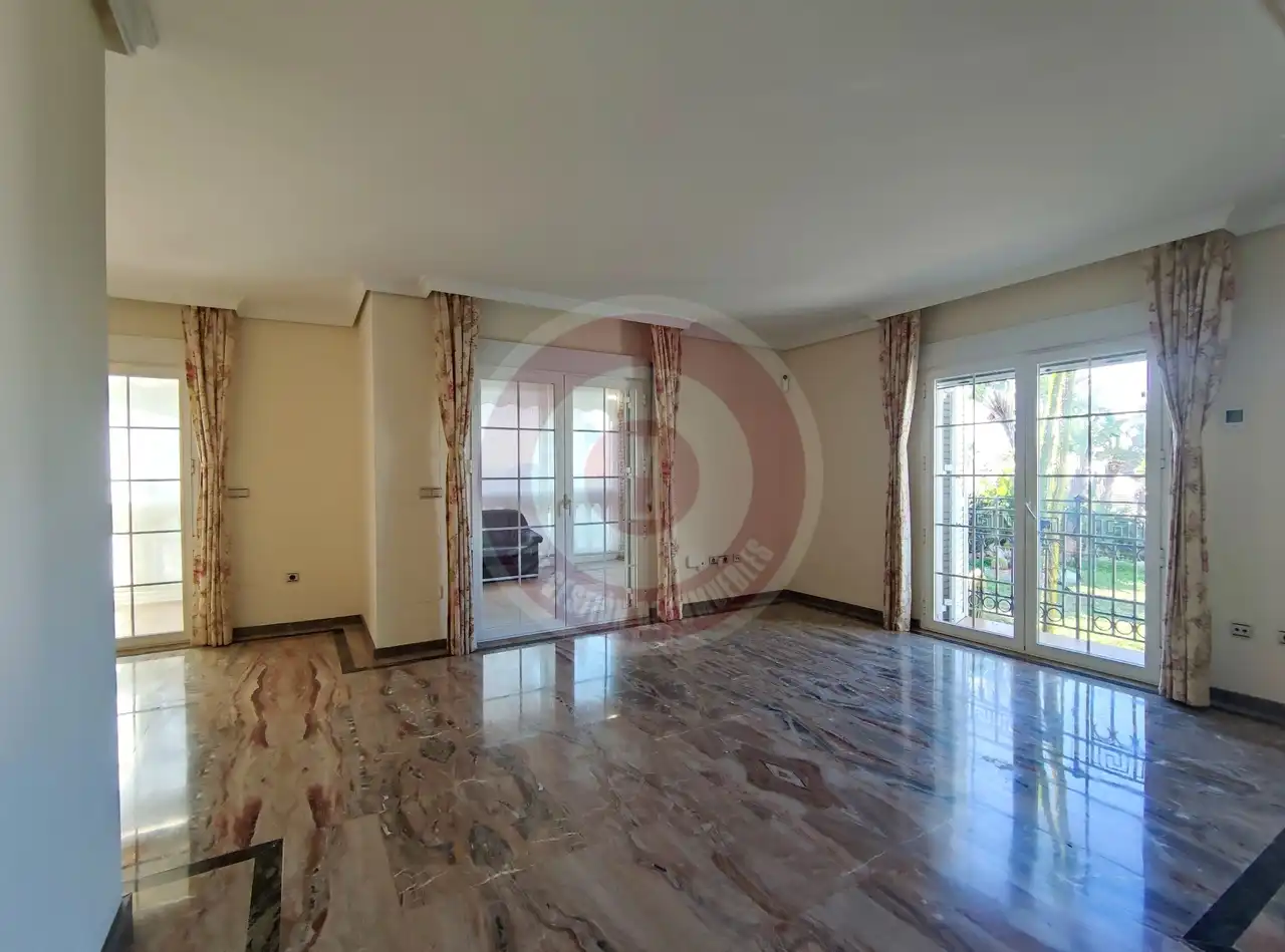 Sala de estar de Casa o chalet en venta en Vélez-Málaga con Aire acondicionado, Jardín privado y Terraza