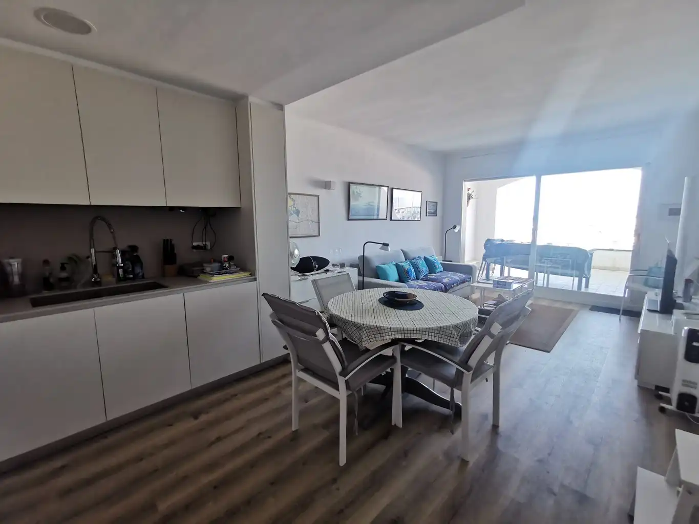 Dining room of Flat for sale in L'Escala  with Terrace, Furnished and Oven