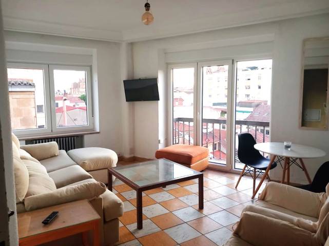 Piso en Alquiler en Barrio del Centro