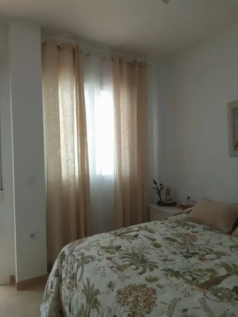 Dormitori de Casa adosada en venda en Camas amb Forn