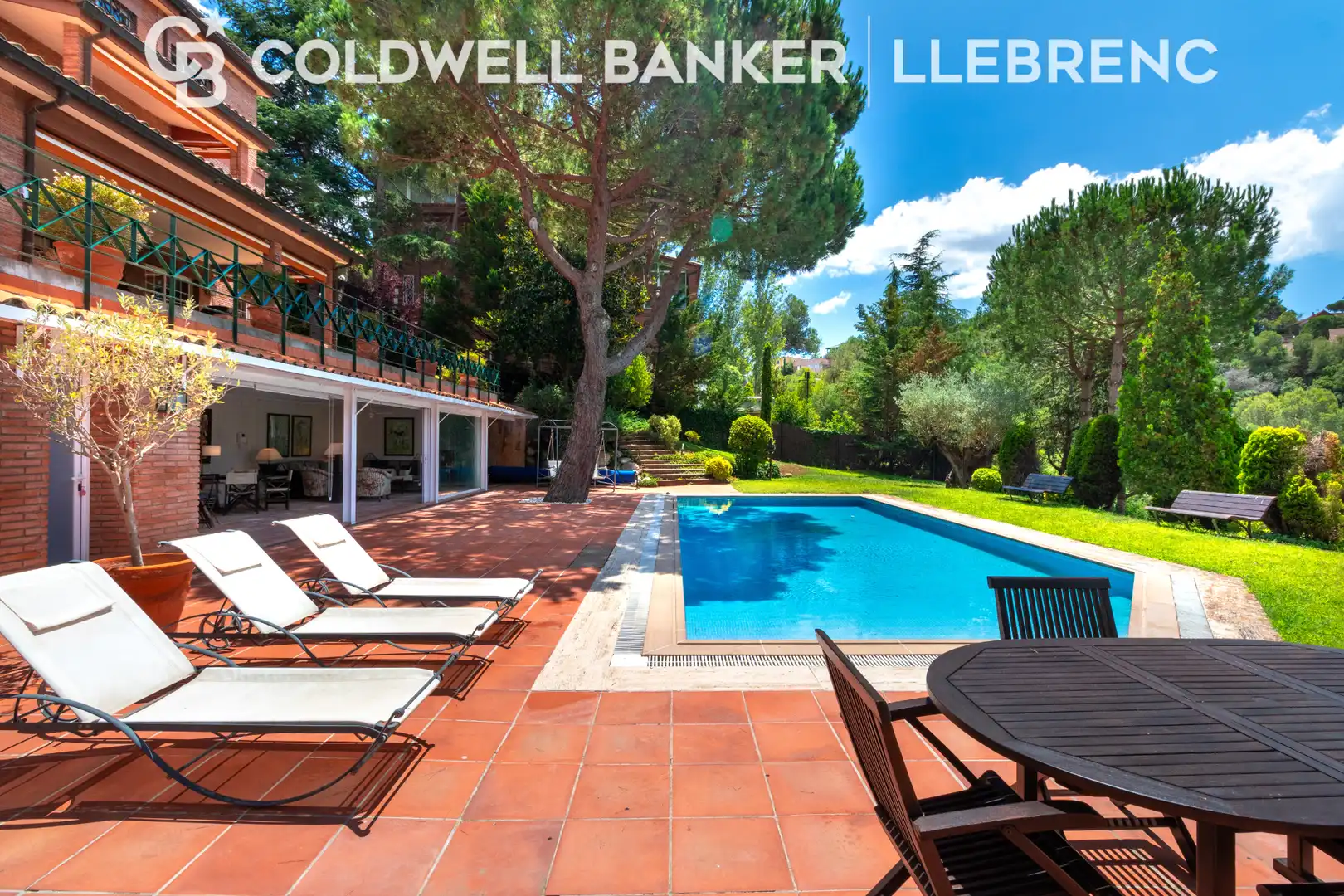 Piscina de Casa o chalet en venta en Barcelona con Calefacción, Jardín privado y Parquet