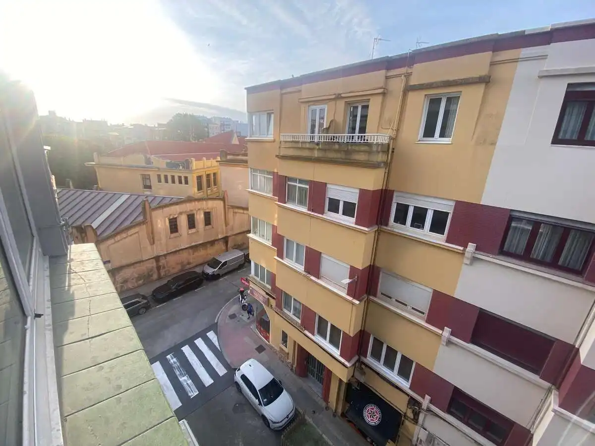 Vista exterior de Pis en venda en A Coruña Capital 