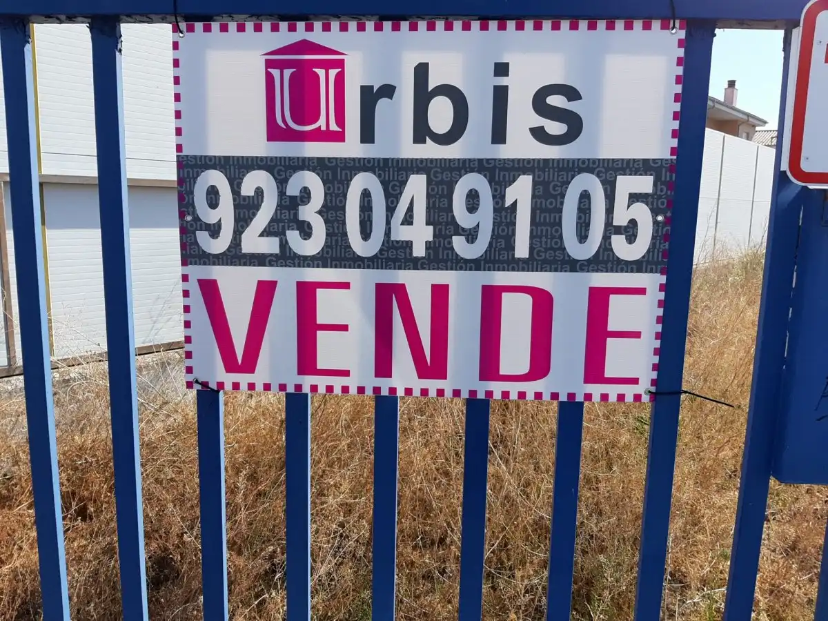 Industrial buildings for sale in Encinas de Abajo