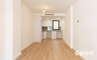 Kitchen of Flat for sale in Terrassa  with Air Conditioner, Terrace and Balcony