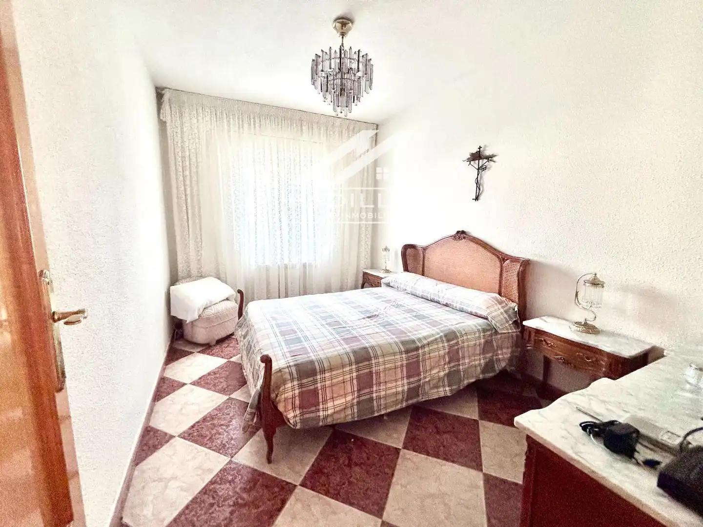 Dormitori de Casa o xalet en venda en El Viso de San Juan amb Calefacció, Terrassa i Piscina