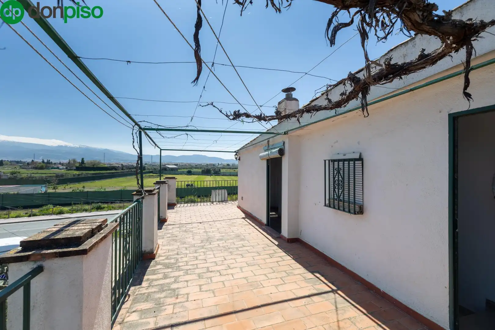 Terrassa de Finca rústica en venda en Armilla amb Jardí privat i Terrassa