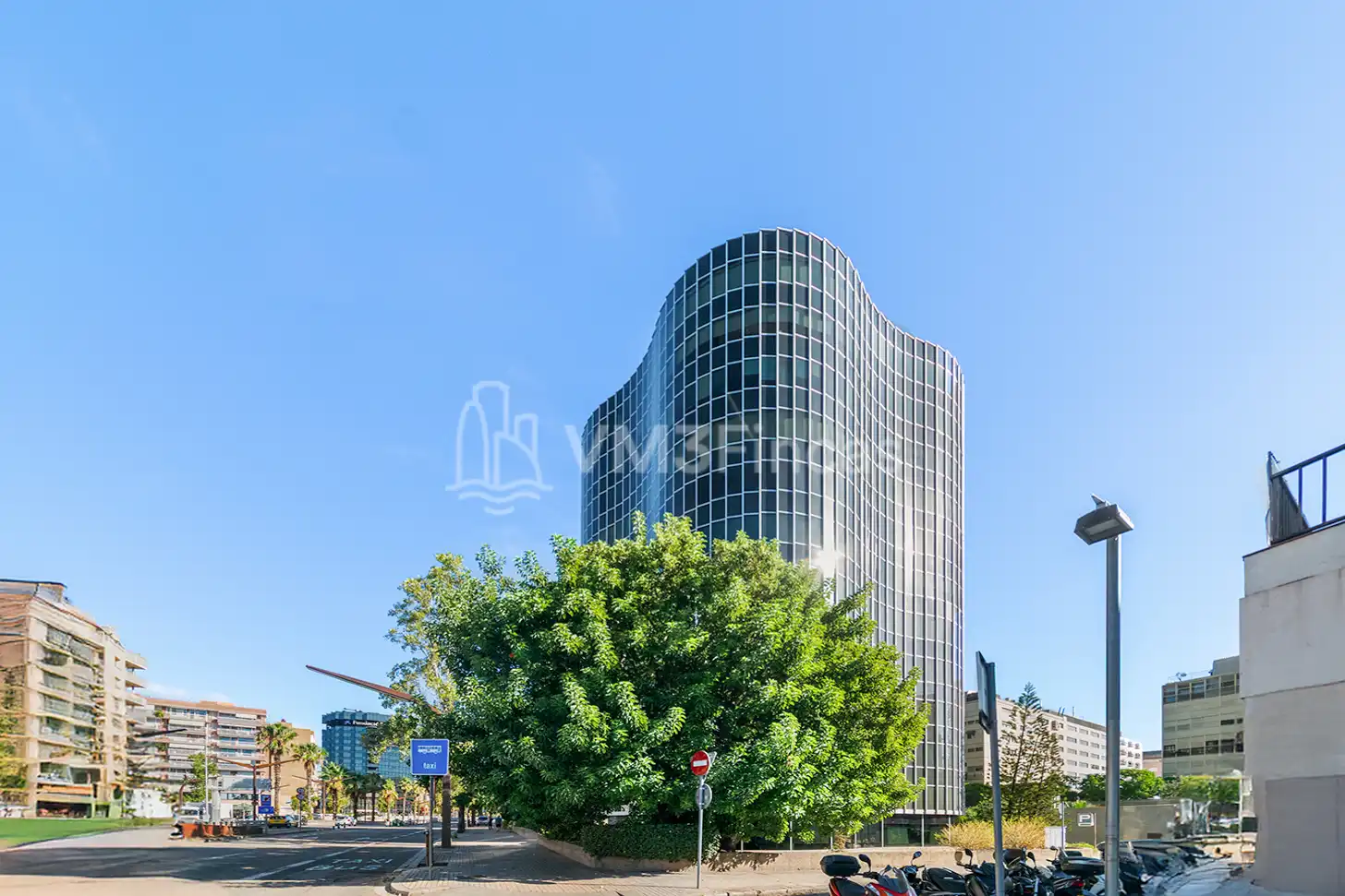 Vista exterior de Oficina de alquiler en Les Corts