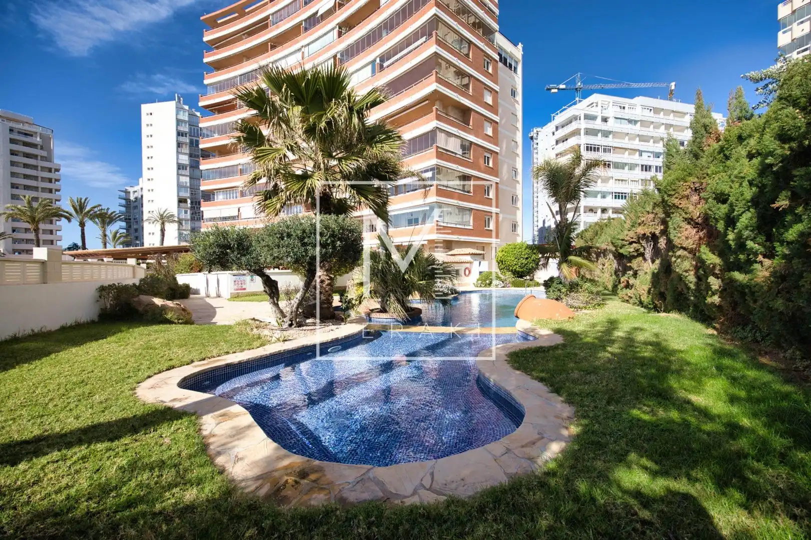Vista exterior de Apartamento en venta en Calpe / Calp con Aire acondicionado, Jardín privado y Terraza