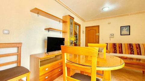 Foto 2 de Apartament de lloguer a Las Piscinas Naturales, Alicante