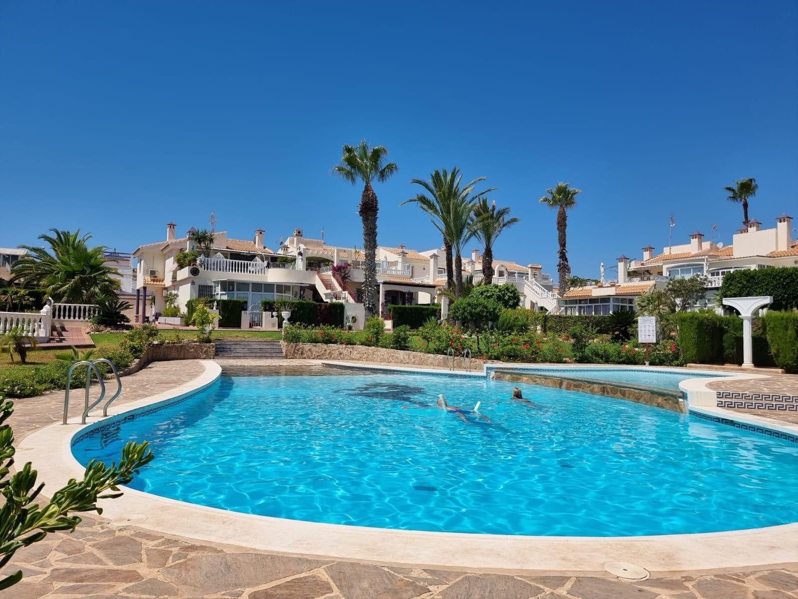 Swimming pool of Apartment for sale in Torrevieja  with Heating, Private garden and Swimming Pool