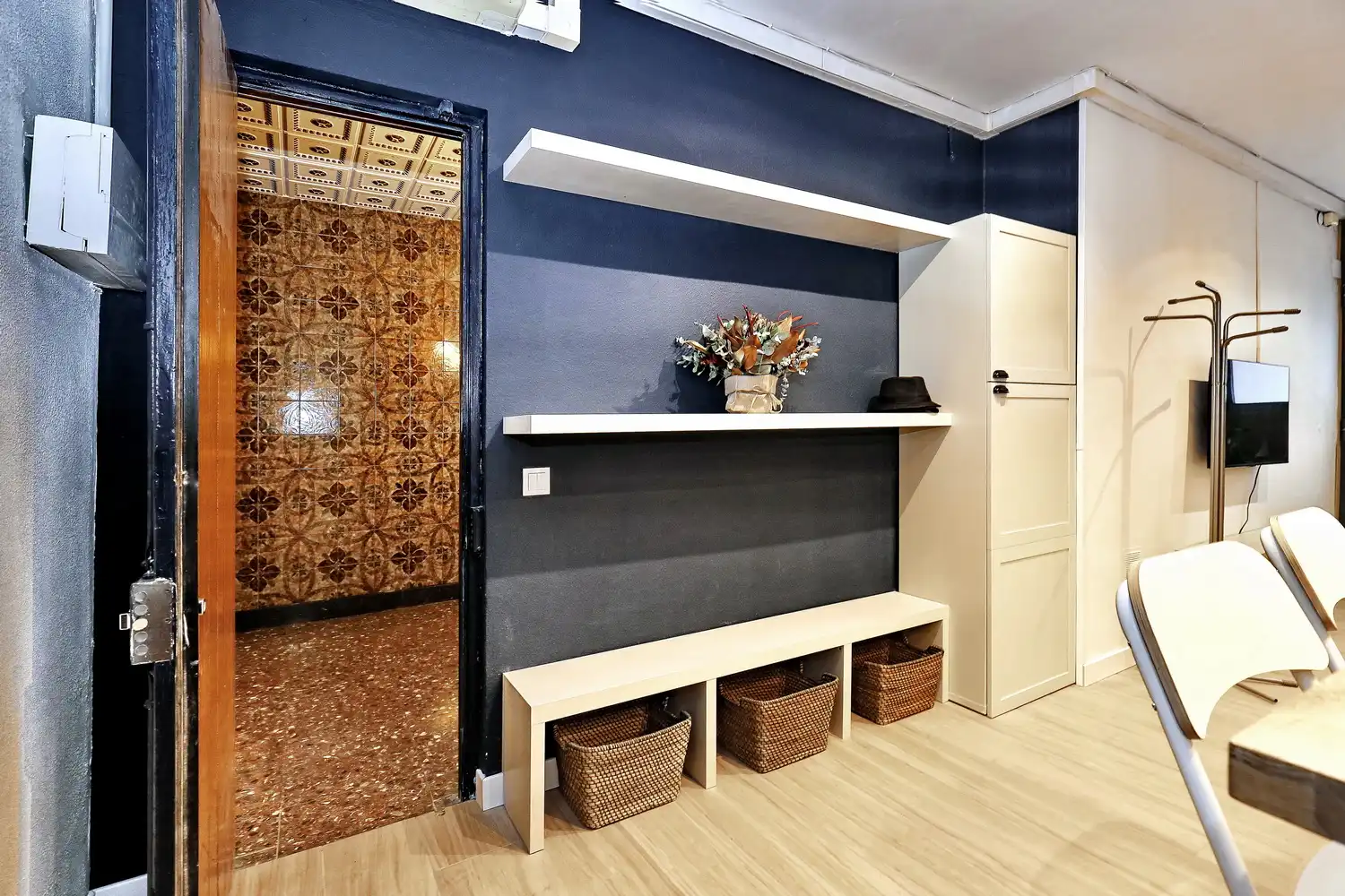 Wohnung zum Verkauf in Barcelona mit Klimaanlage, Heizung und Möbliert