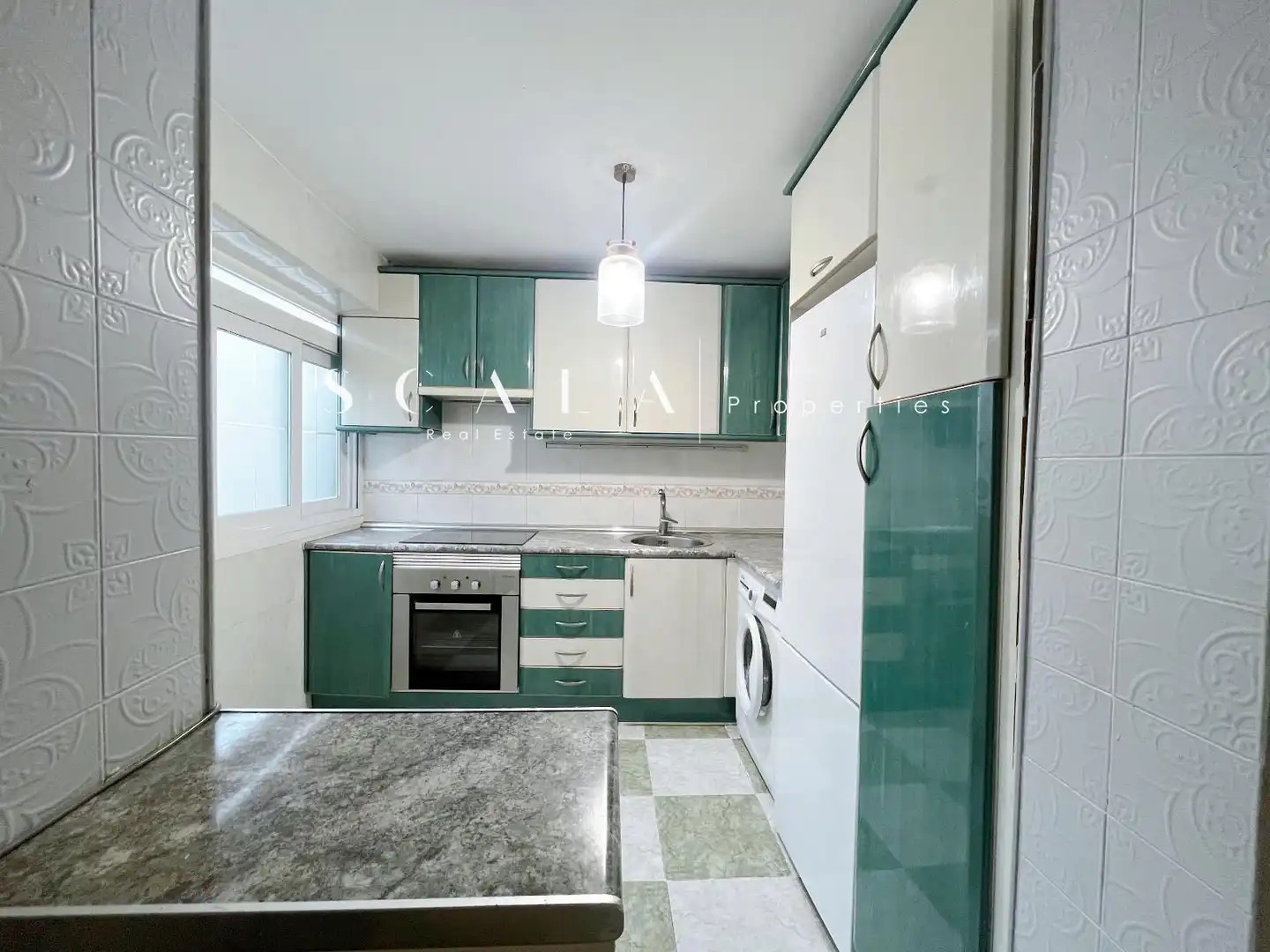 Cocina de Piso de alquiler en Madrid con Aire acondicionado, Calefacción y Parquet