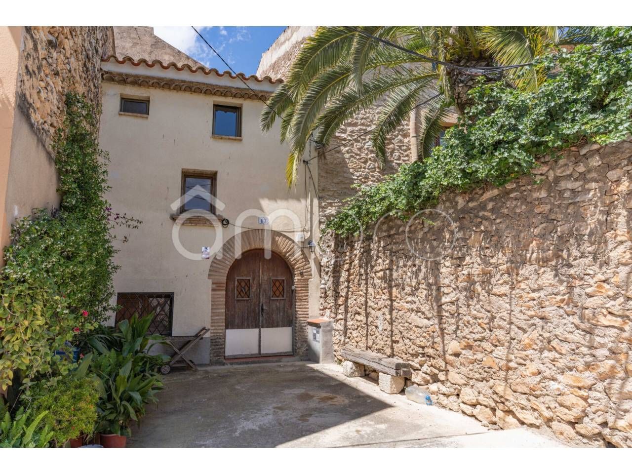 Vista exterior de Casa adosada en venda en La Riera de Gaià amb Jardí privat i Terrassa