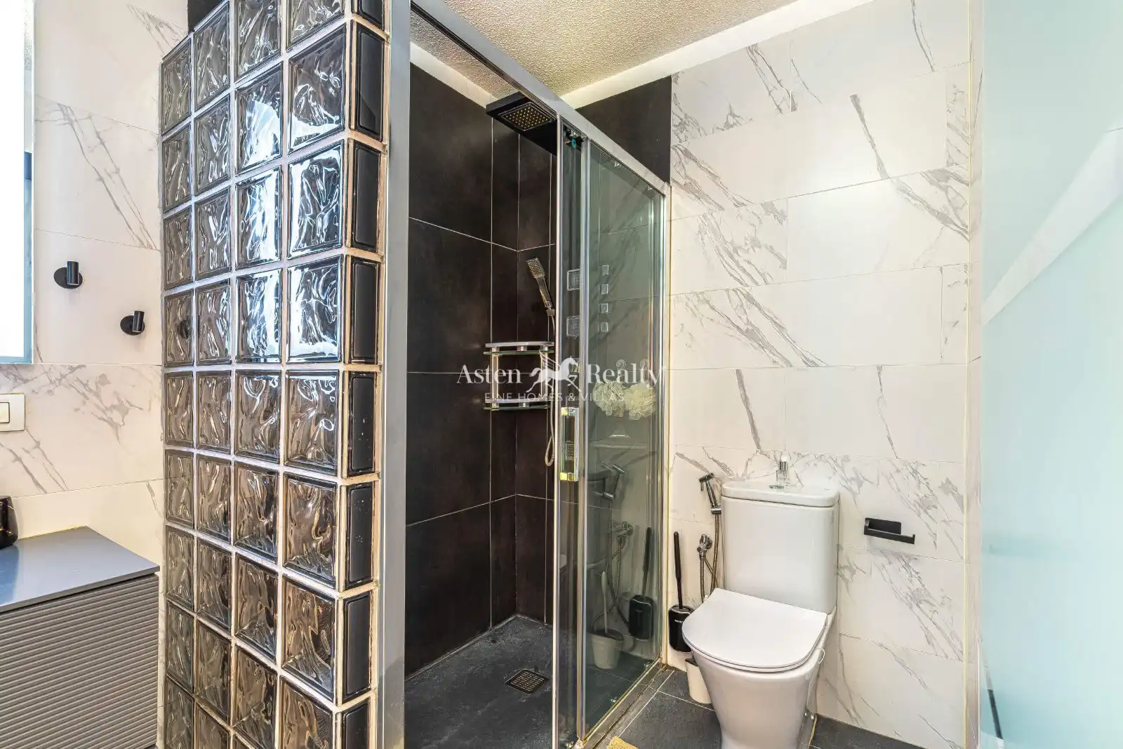 Bathroom of Apartments for sale in El Rosario  with Terrace and Storage room