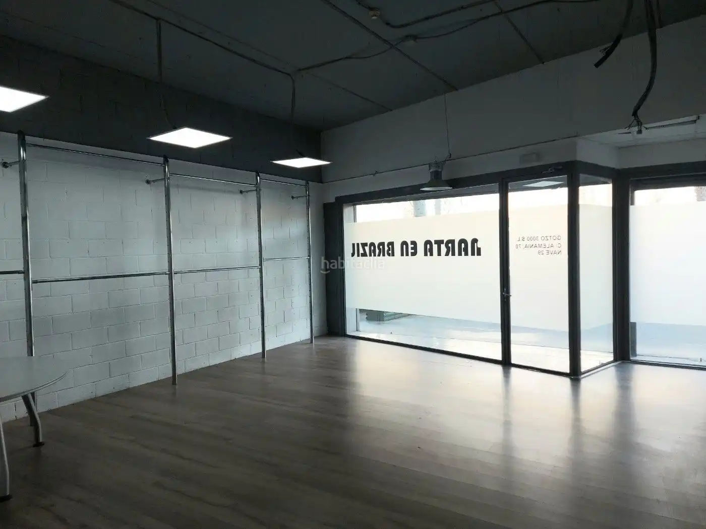 Nave industrial en venta en Carrer d'Alemanya 32, imagen 2