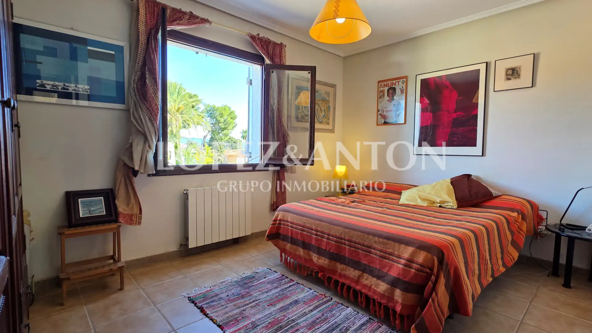 Bedroom of Houses for sale in L'Eliana  with Air Conditioner, Heating and Private garden