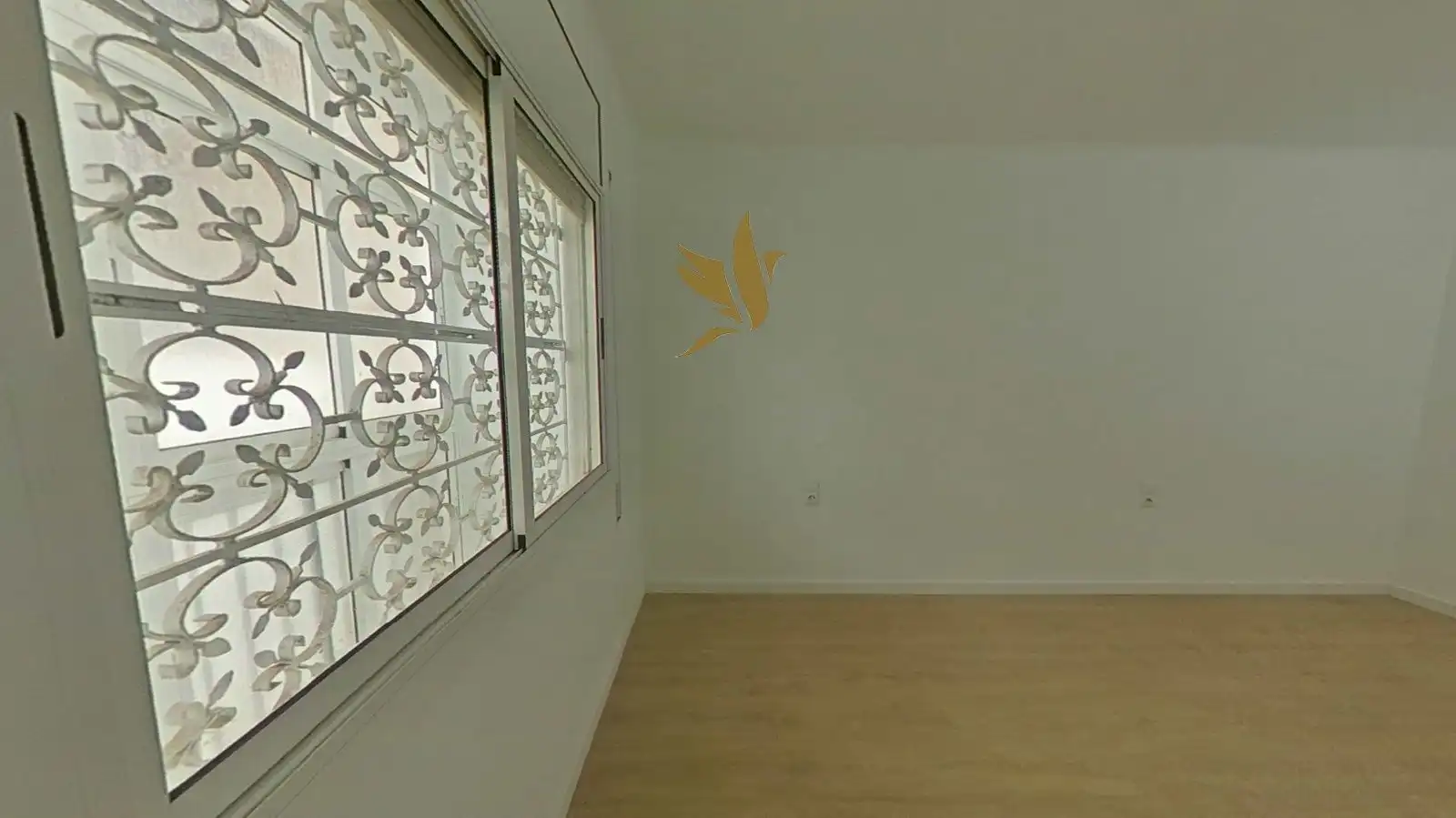 Bedroom of Flat for sale in Badalona