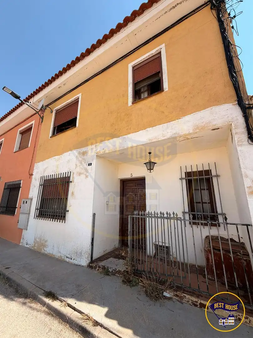 Exterior view of Detached homes for sale in Las Valeras    with Heating