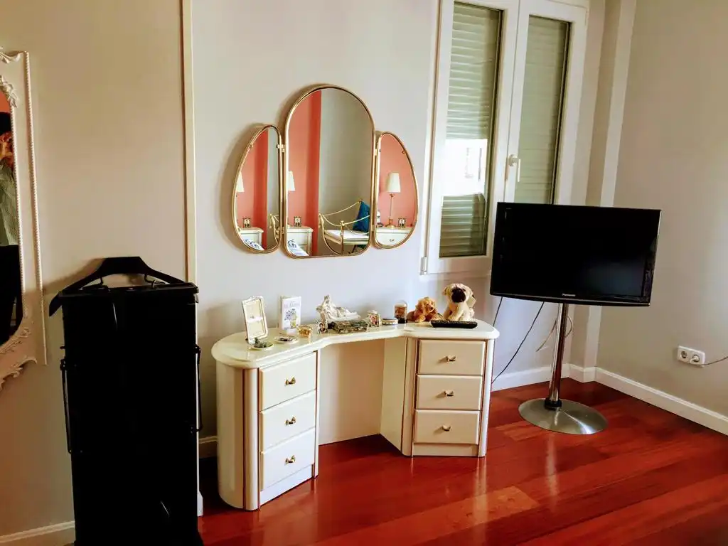 Schlafzimmer von Wohnung zur Miete in Madrid mit Klimaanlage, Heizung und Parkett
