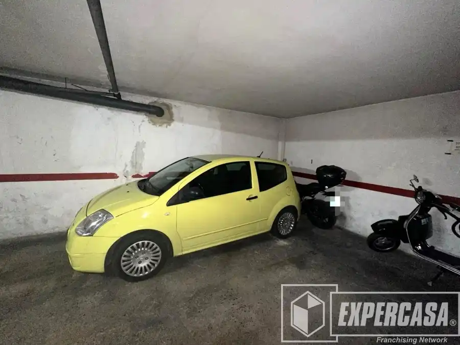 Parking of Garage for rent in Valencia