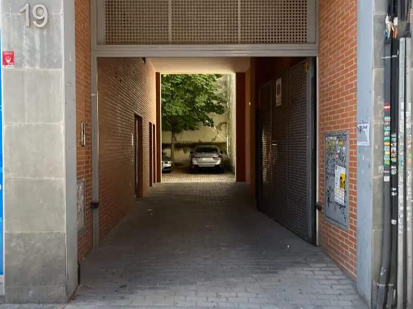 Aparcament de Garatge de lloguer en Madrid