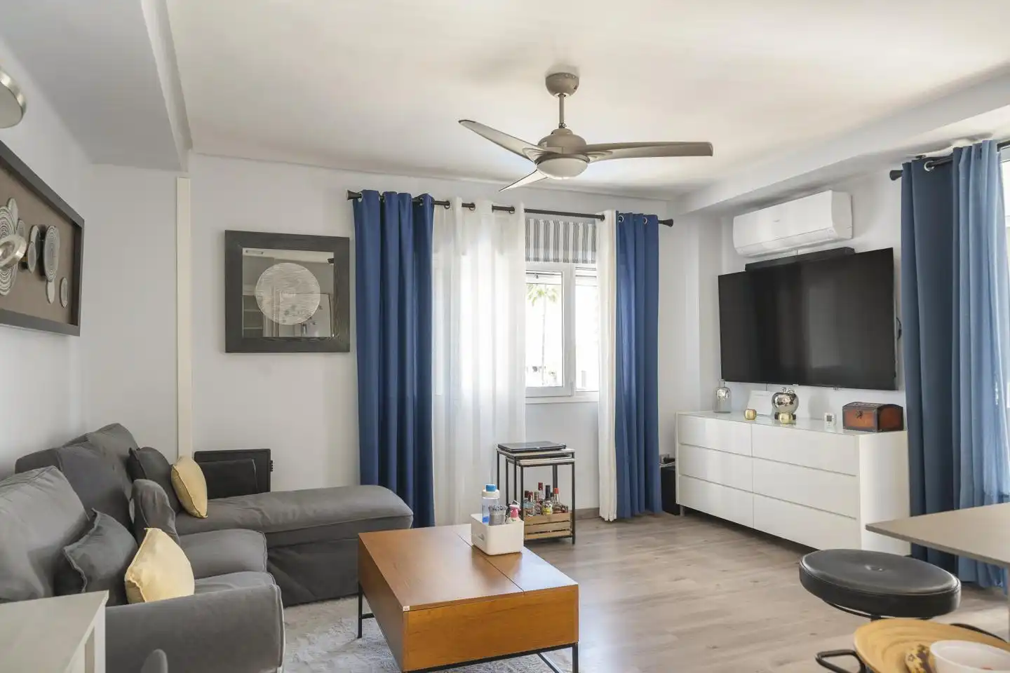 Sala de estar de Piso en venta en Benicasim / Benicàssim con Aire acondicionado, Calefacción y Terraza