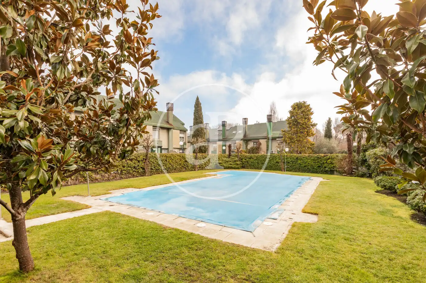 Swimming pool of Detached homes for sale in Madrid  with Air Conditioner, Heating and Private garden