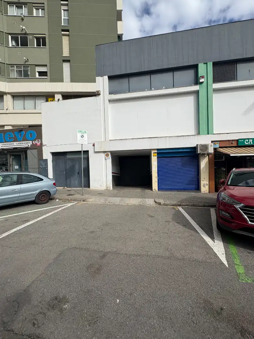 Parkplatz von Garage zum Verkauf in Barcelona