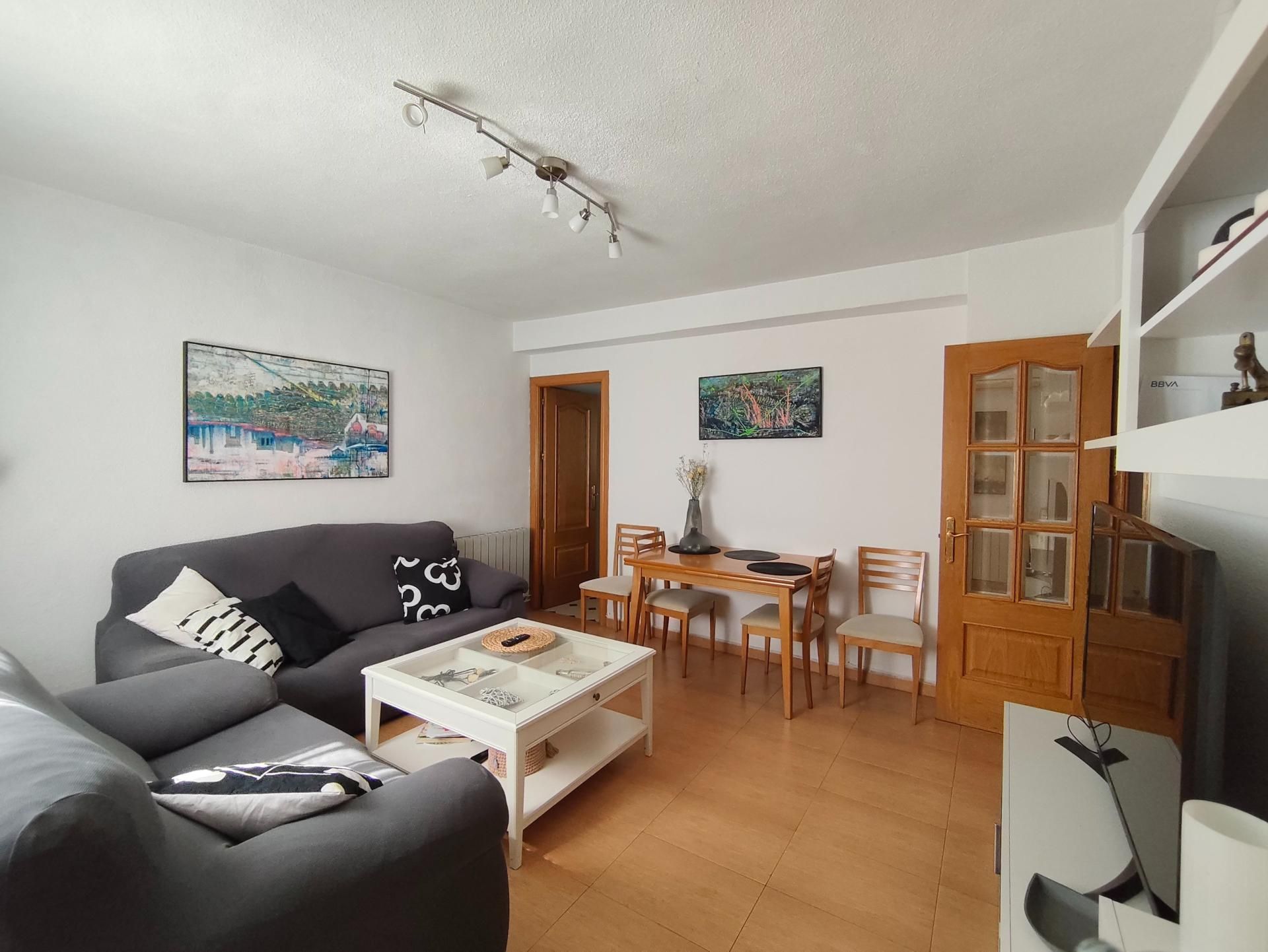 Sala d'estar de Pis en venda en  Madrid Capital amb Calefacció i Terrassa