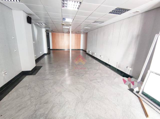 Local comercial en Alquiler en Centro