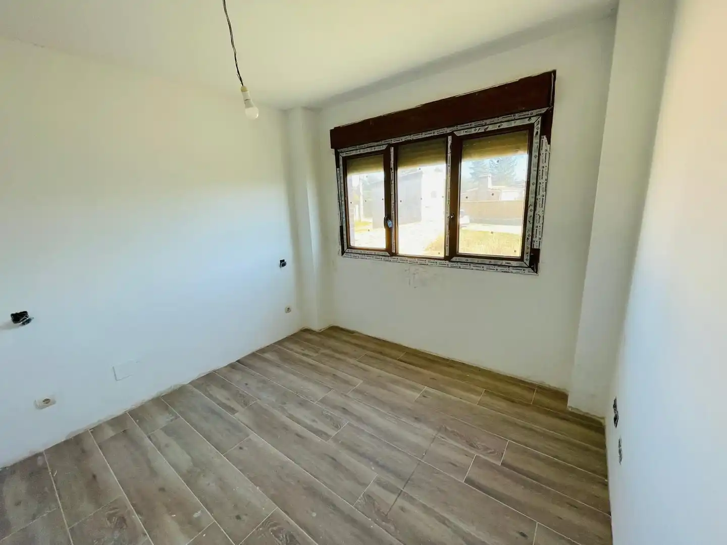 Habitación de Casa adosada en venta en Navalperal de Pinares con Jardín privado, Terraza y Alarma