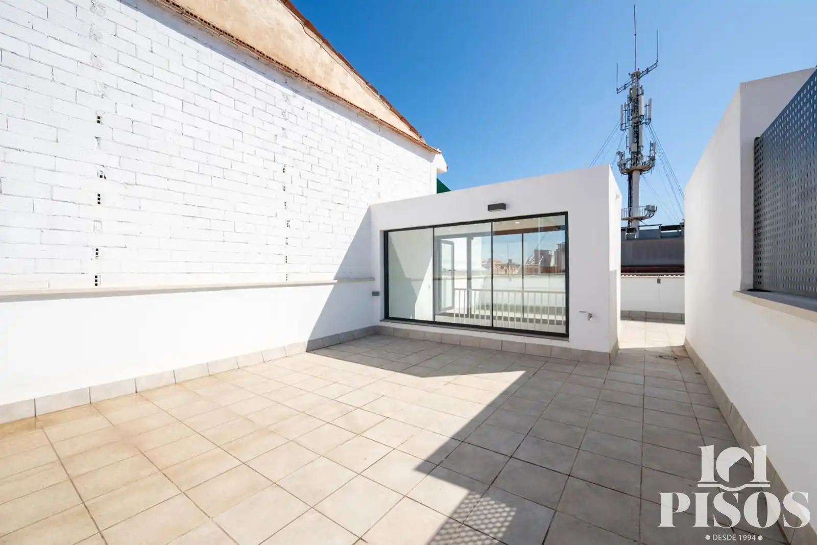 Terrace of Attic for sale in Sant Cugat del Vallès  with Air Conditioner, Heating and Parquet flooring