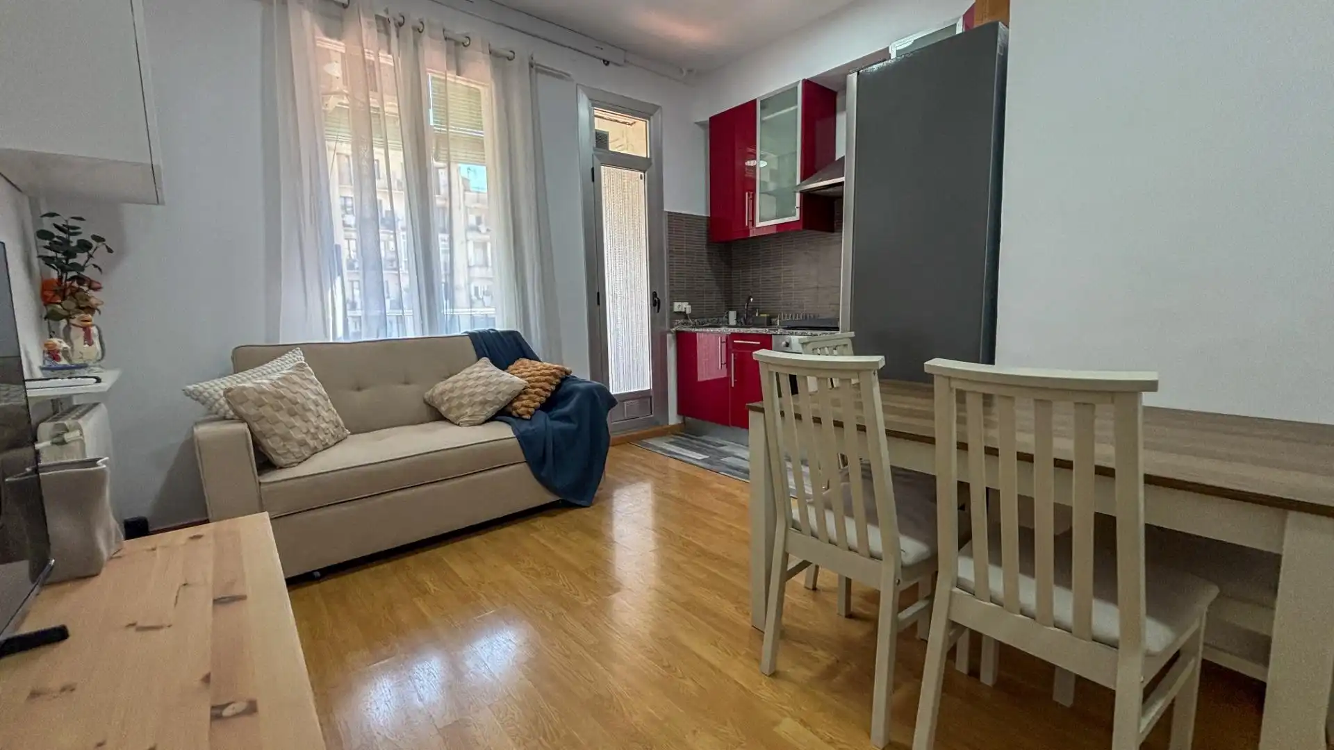 Piso con terraza en venta en Calle MARINA, imagen 6