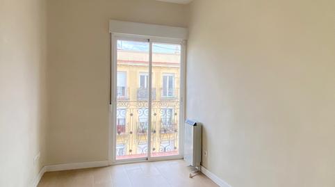 Foto 3 de Piso de alquiler en Calle San Antonio, Cuatro Caminos - Azca, Madrid