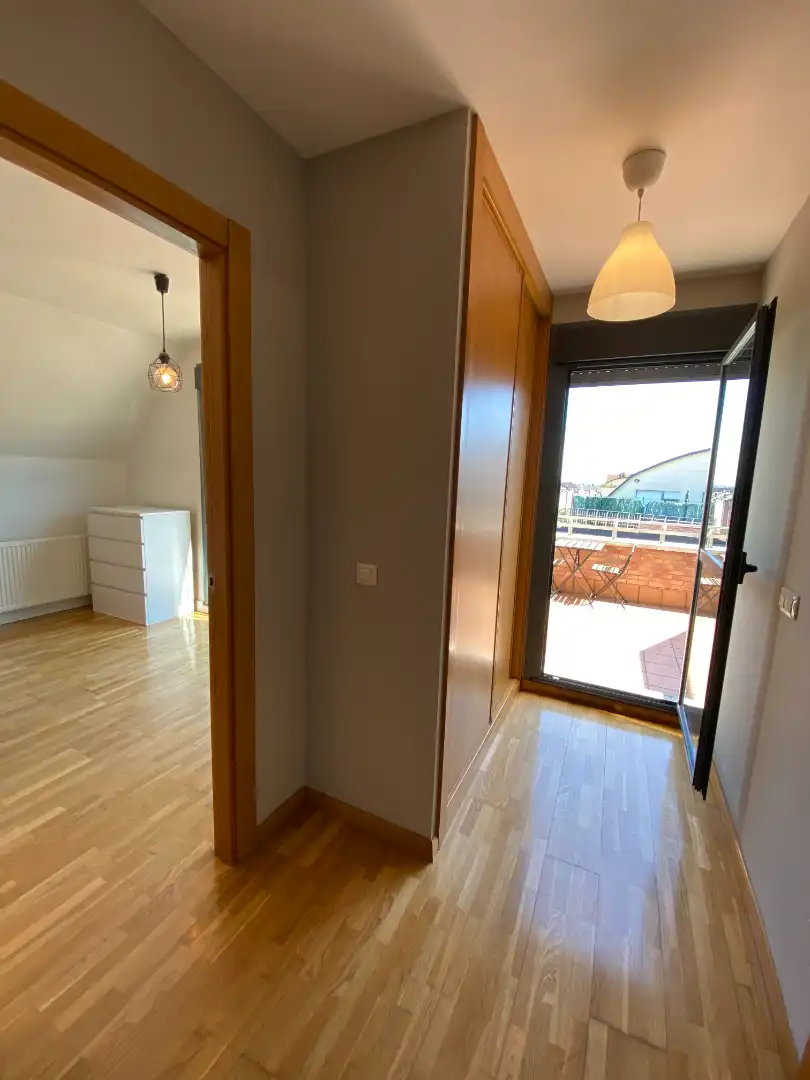 Dúplex en venda en Oviedo  amb Calefacció i Terrassa