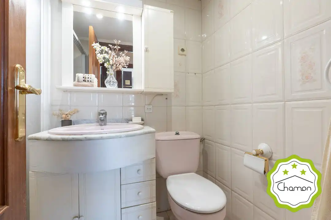 Bathroom of Flat for sale in Derio  with Terrace