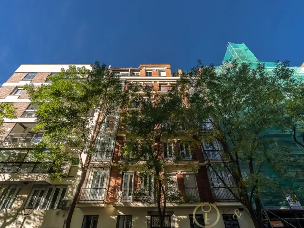 Piso con terraza en venta en Calle Alcantara, imagen 40