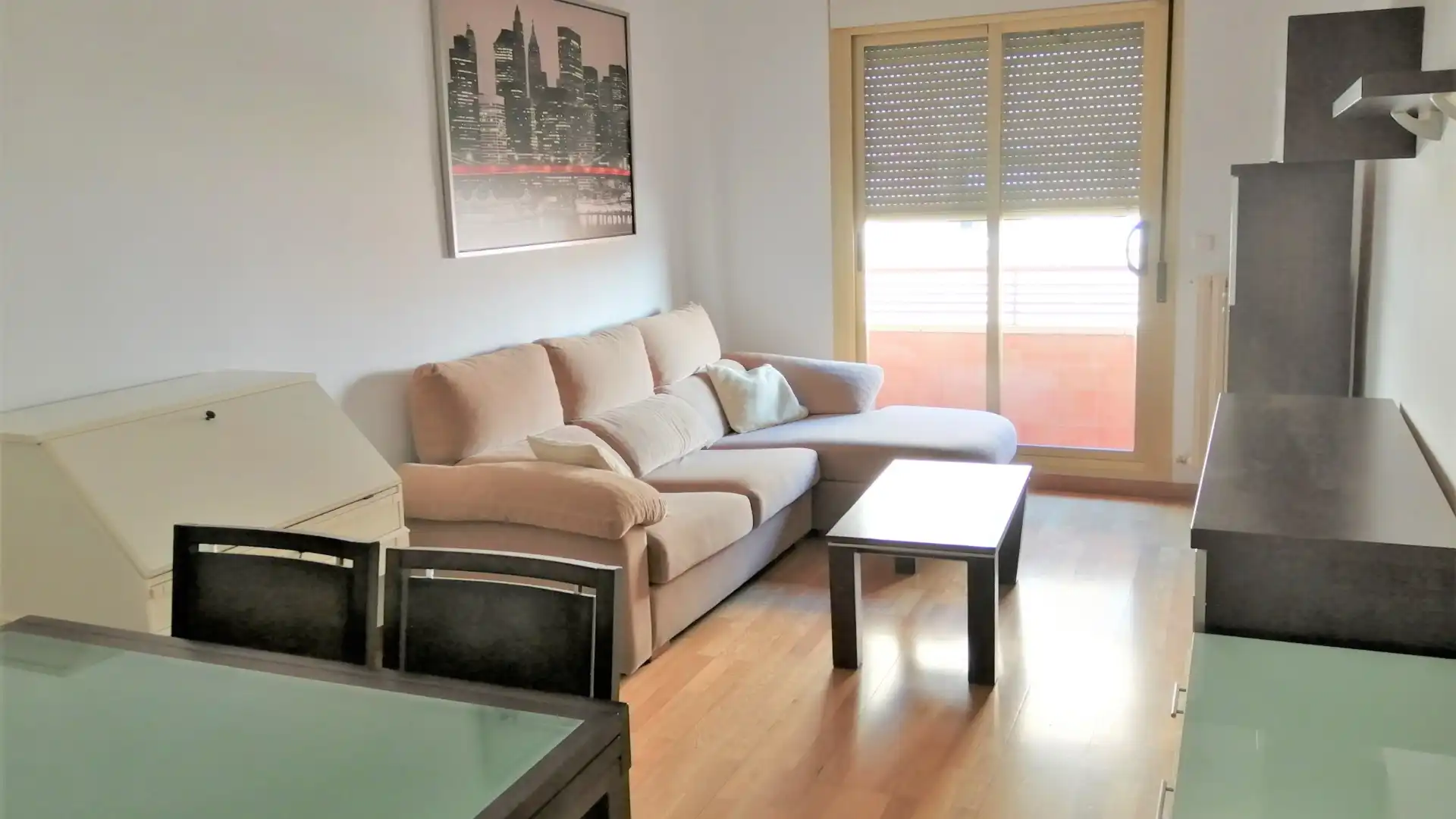 Living room of Flat for rent in Zaragoza  with Air Conditioner, Heating and Parquet flooring