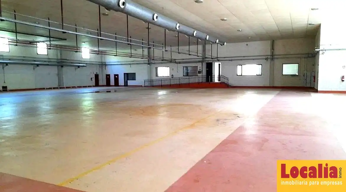 Fabrikhallen zum Verkauf in Lanciego / Lantziego