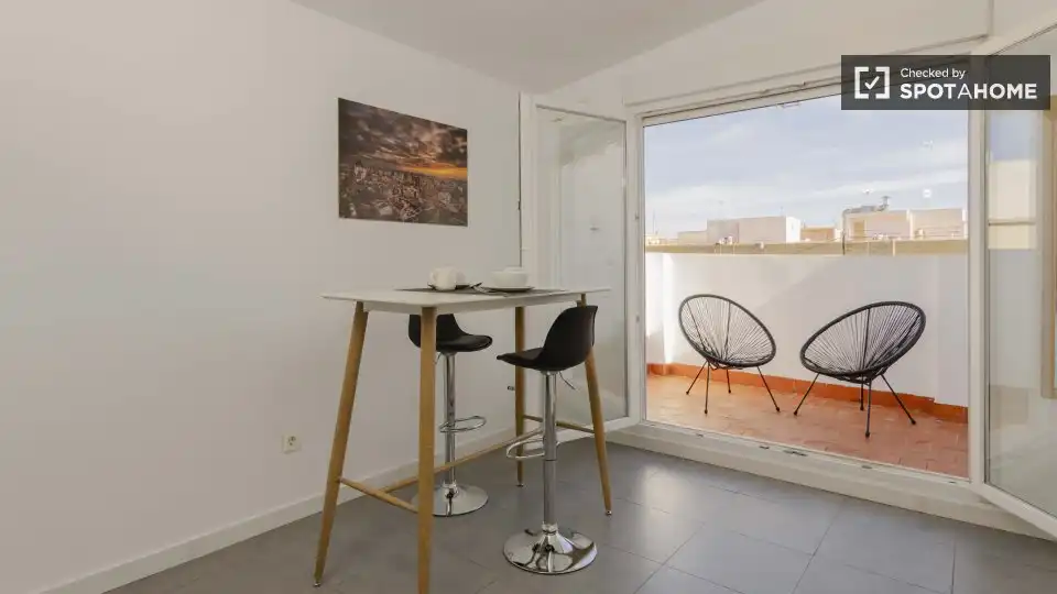 Terraza de Piso de alquiler en Valencia con Aire acondicionado, Calefacción y Amueblado