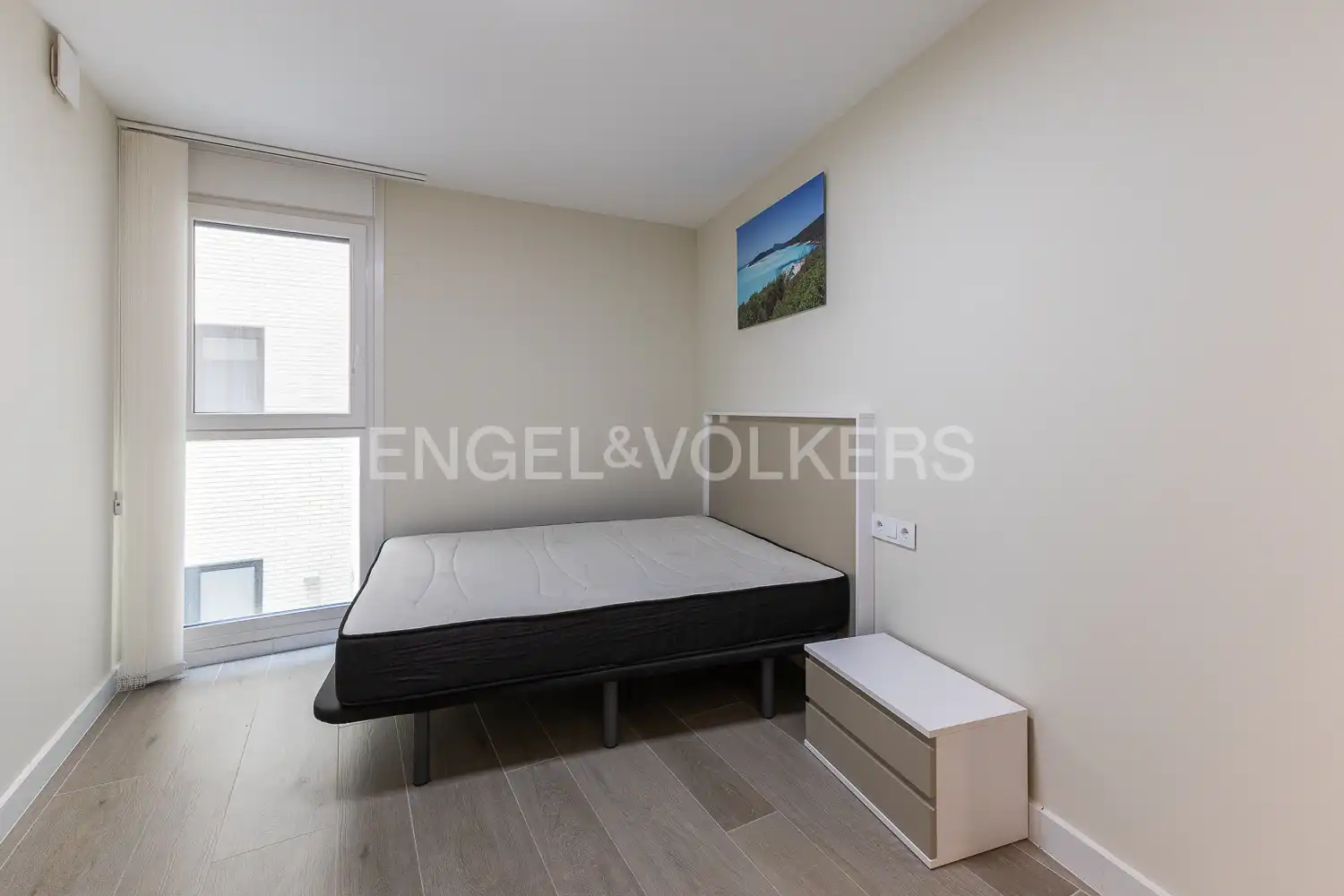 Schlafzimmer von Wohnung zur Miete in Valencia mit Klimaanlage, Heizung und Terrasse