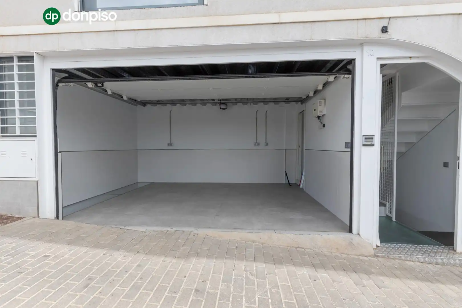 Parking de Casa o chalet en venta en Granada con Calefacción, Terraza y Trastero